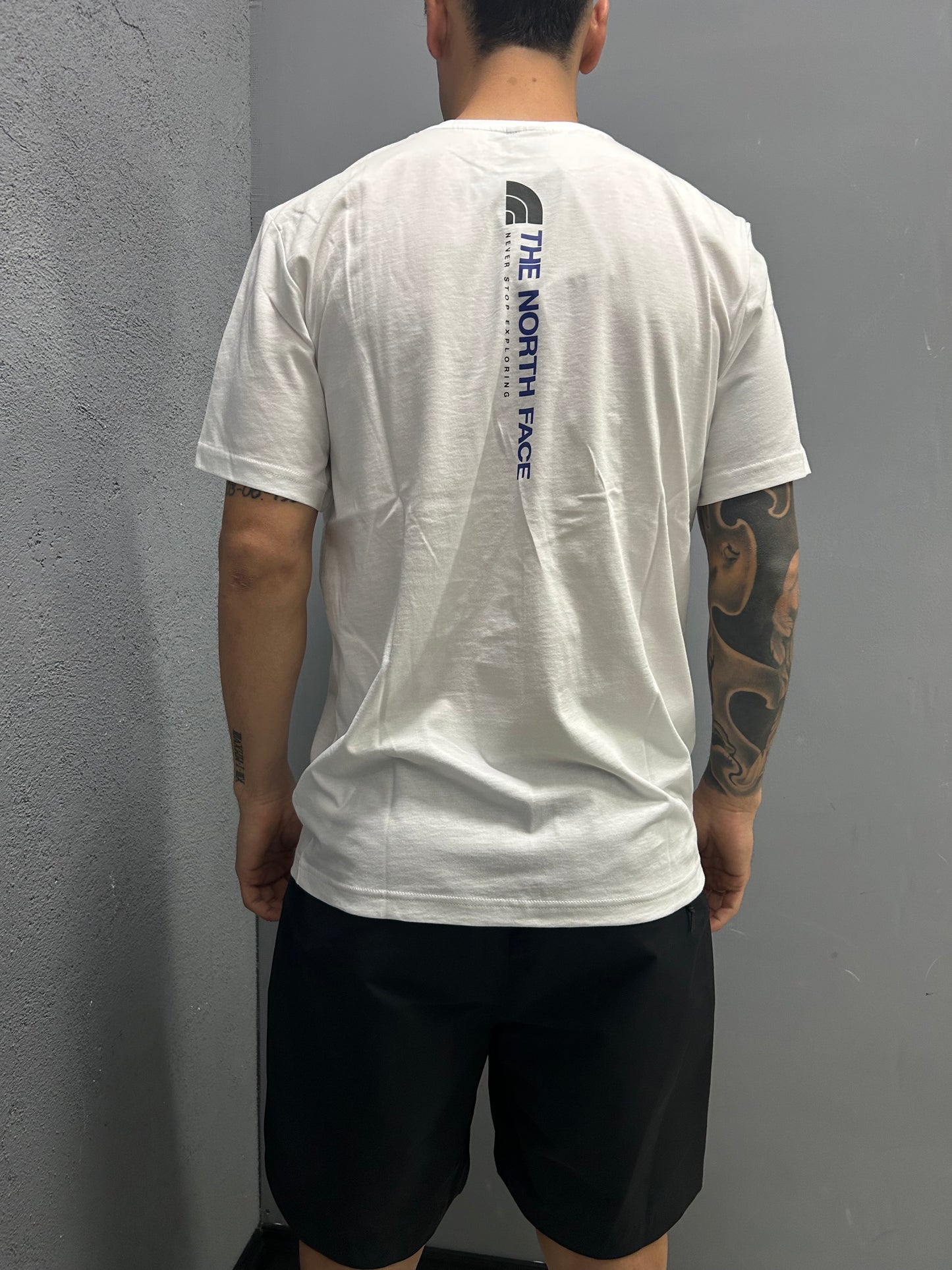THE NORTH FACE T-SHIRT