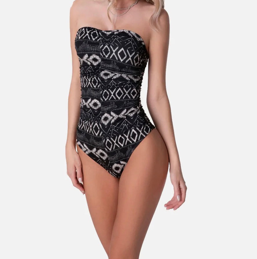 MONOKINI F**K